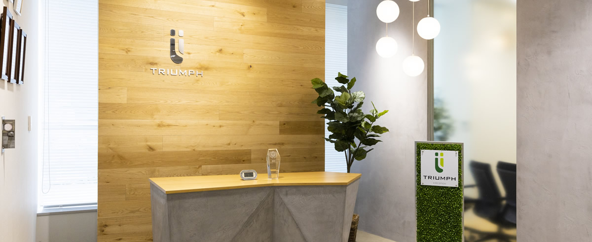 株式会社トライアンフ