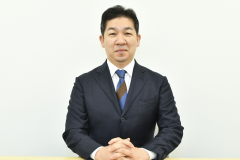 代表の飯田です