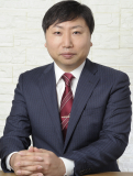 代表の阿久澤です。41歳で16年の実務経験を有します。大手企業からのセミナー講師依頼も多数です。