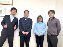 スタッフ集合写真です。