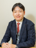 代表の岡安です！打ち合わせに飛び回っています。