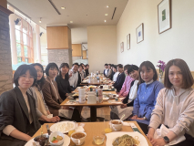 毎月開催のランチ会の様子