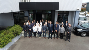 スタッフ集合写真