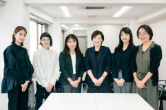 スタッフ集合写真