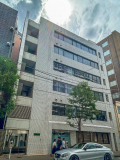 オフィスビル外観