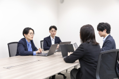 まだまだ社労士法人としては成長途中の組織です。全員で組織をより良くするために、ディスカッションを行います。