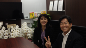 いつも笑顔の代表（右）と副代表です