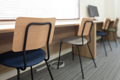 オフィス内はフリーアドレス制です