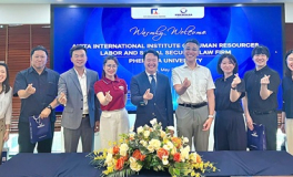 phenikaa universityの業務提携後の集合写真