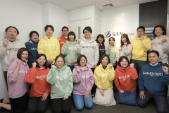 スタッフ集合写真